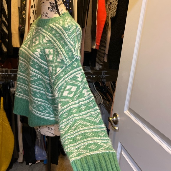 American Eagle cozy winter sweater - Picture 3 of 4